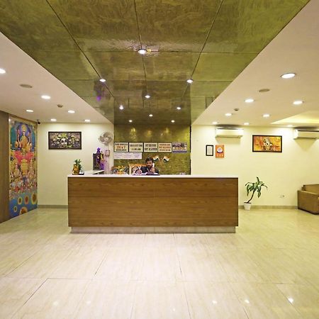 Hotel Ronit Royal Delhi Airport By D'Capitol Нью-Дели Экстерьер фото