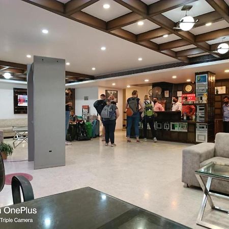 Hotel Ronit Royal Delhi Airport By D'Capitol Нью-Дели Экстерьер фото
