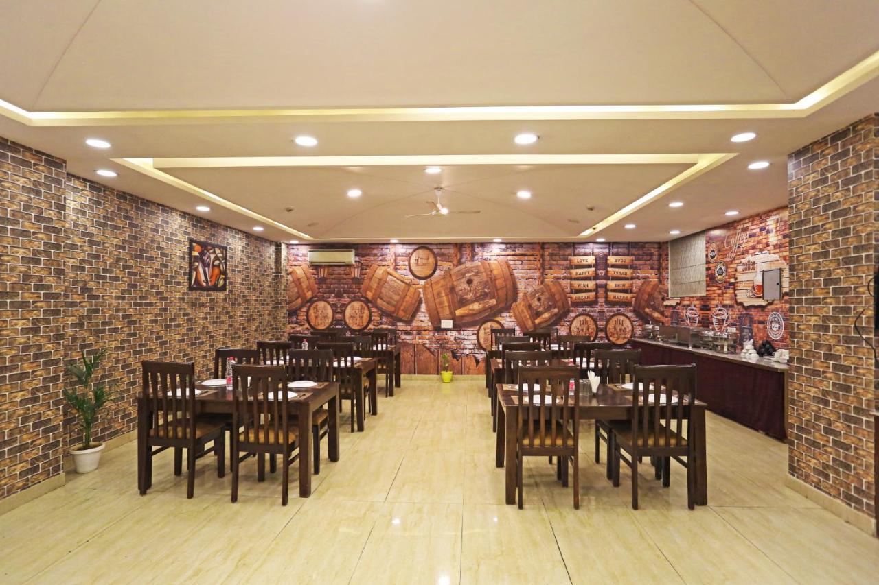 Hotel Ronit Royal Delhi Airport By D'Capitol Нью-Дели Экстерьер фото
