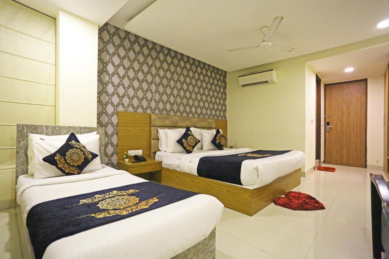 Hotel Ronit Royal Delhi Airport By D'Capitol Нью-Дели Экстерьер фото